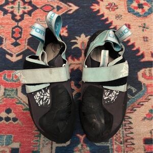 La Sportiva Skwama Vegan, 39 in EUC